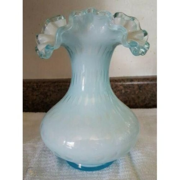 FENTON AQUA POWDER BLUE BUBBLE OPTIC FLUTED TOP CRESTED OVERLAY VASE RUFFLED - Picture 11 of 11